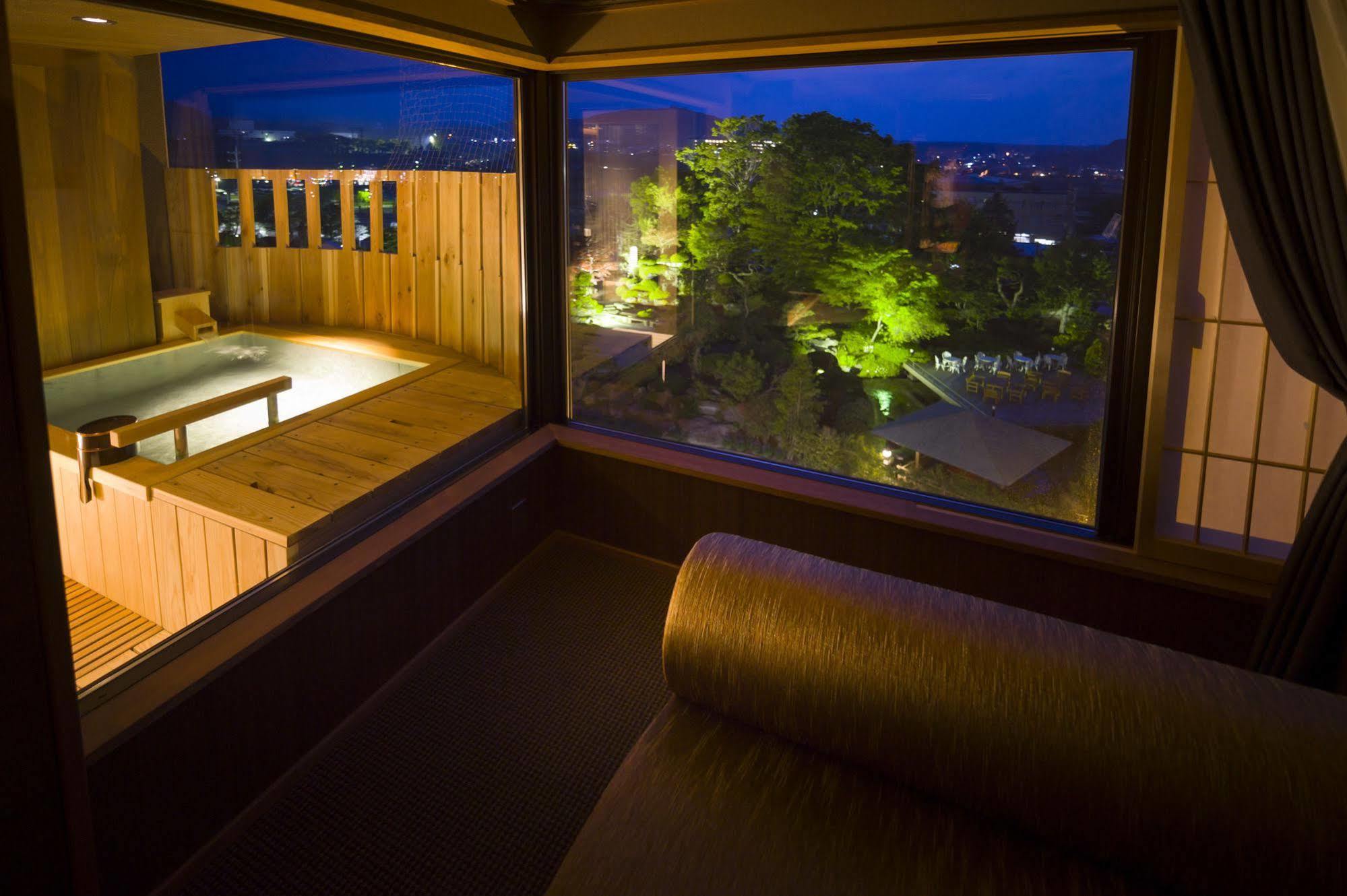Fujisan Onsen Bessho Sasa Hotell Fujiyoshida Eksteriør bilde